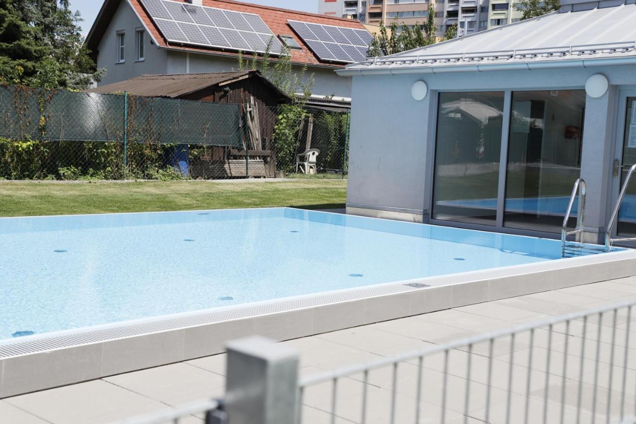 Balcony/Pool/Free Parking Garage Studio Vienna Exterior photo